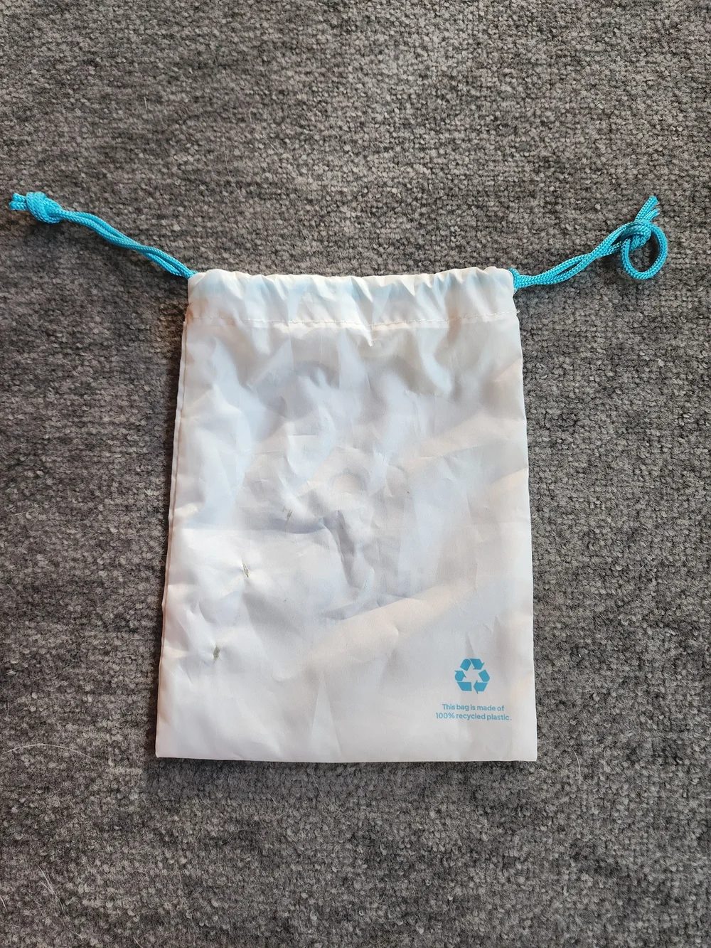 Jellycat White Drawstring Pouch with Turquoise Cord & Cat Logo